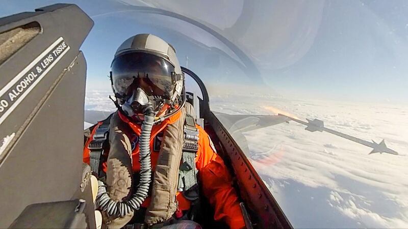 2020年10月20日,美国宣布售台三项武器,价值18亿美元,其中F-16新式侦照荚舱将让战机加强作战能力。(军闻社提供)