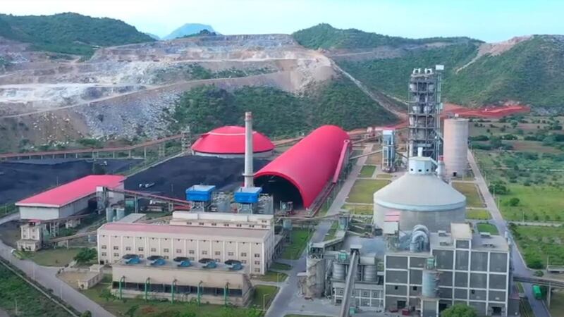 အယ်လ်ဖာ ဘိလပ်မြေ အဆောက်အအုံများအား ၂၀၂၀ ခုနှစ် မေလအတွင်းက တွေ့ရစဥ်။ (Photo : Facebook/Alpha Cement)