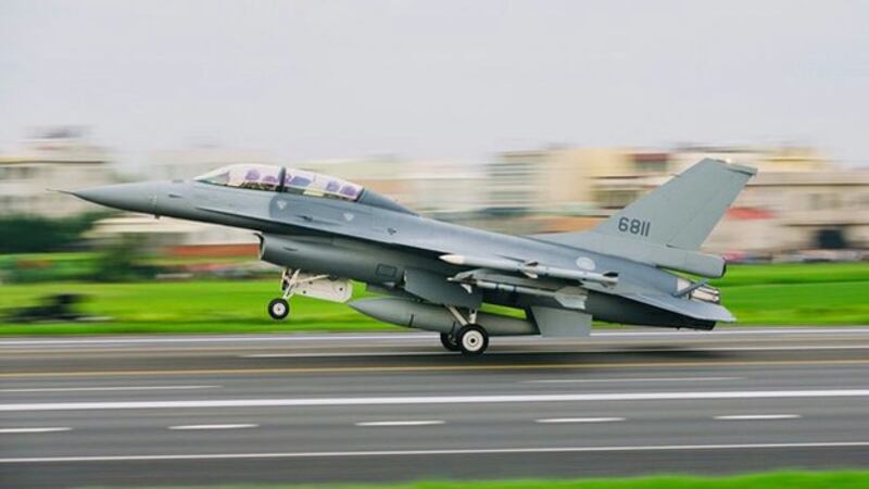 美国准备对台出售的新型F-16战机 (资料图片,军闻社提供)