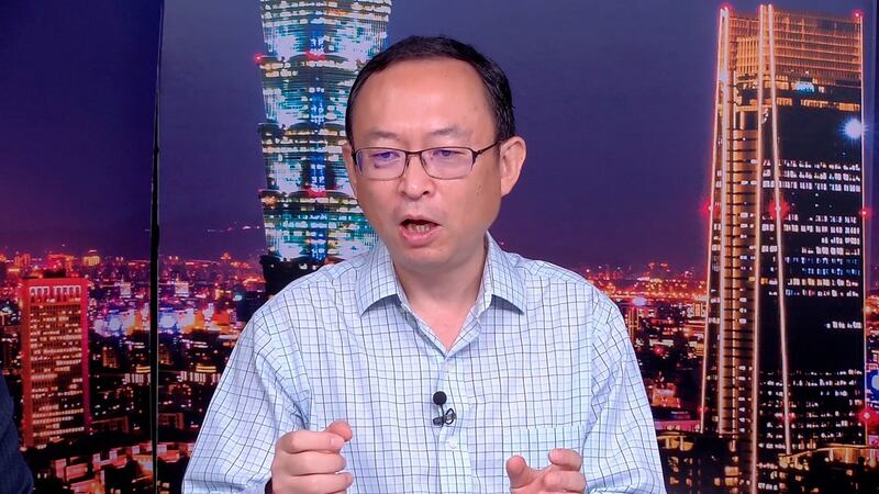 旅美作家余杰在新书《中国如何攻打台湾》分析,中国三阶段占领台湾本岛方式。(截图自节目)