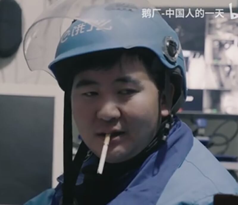 “外卖小哥”陈国江(维权网)