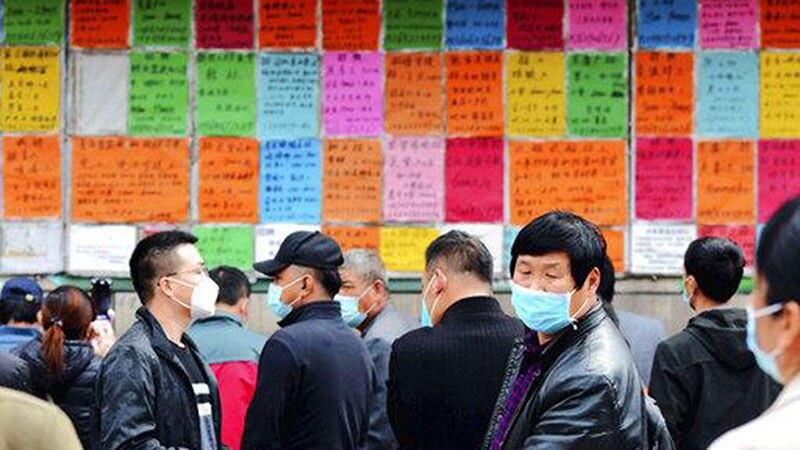 三月份,全国城镇调查失业率是5.9%,比起2月回落0.3个百分点。(美联社图片)