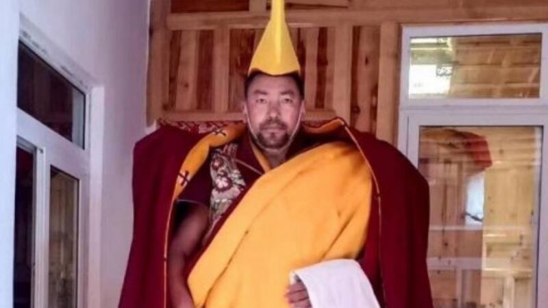 西藏安多地区阿坝县Trotsik(托罗齐寺)寺庙纪律委员会负责人、住持Konmey(康美)7 月 20 日遭不明原因被捕。(自由西藏官网)