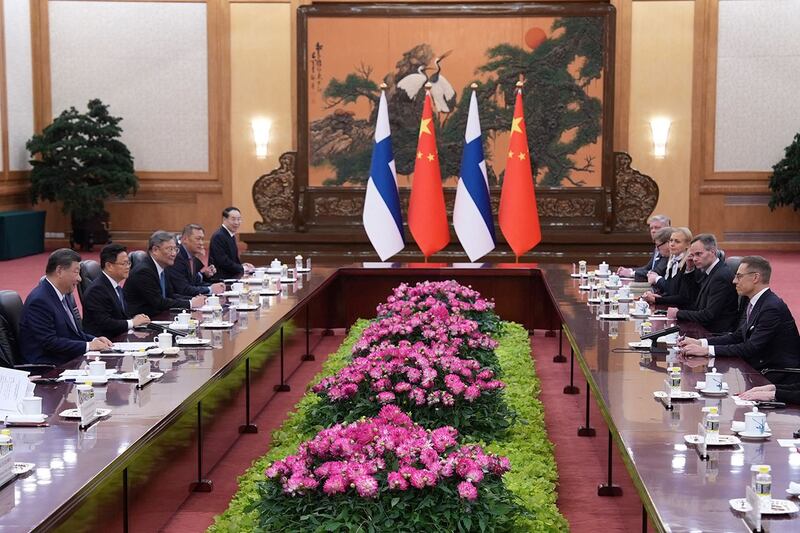 2024年10月29日,中国国家主席习近平在北京人民大会堂与芬兰总统斯图布举行会谈。(法新社)