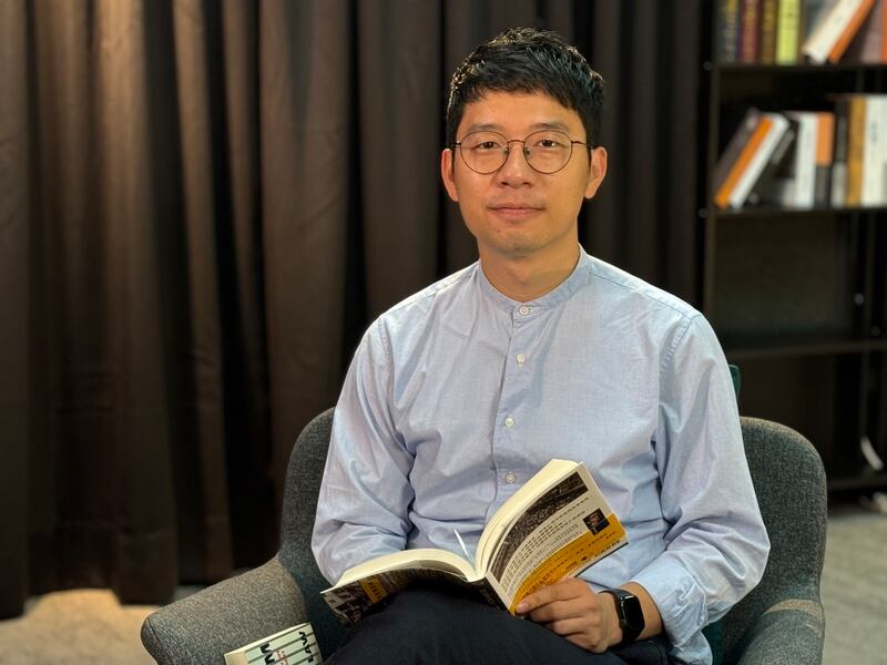 罗冠聪表示,美新政府如何调整移民政策,会直接影响香港在美倡议能力。(唐正摄)