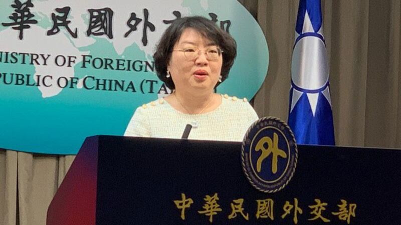 台湾外交部欧洲司副司长陈咏韶谴责中国施压法国参议员。(记者 黄春梅摄)
