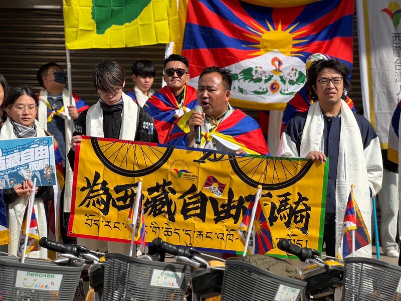 西藏青年会 主席 贡布顿珠