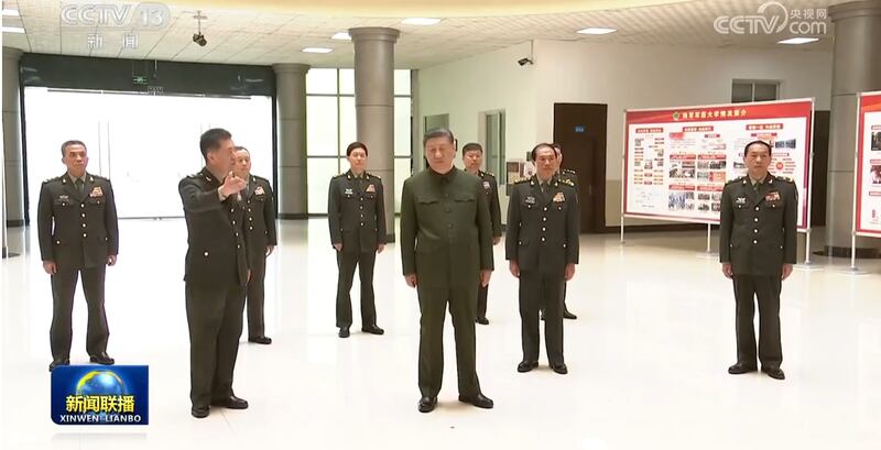 中国国家主席习近平23日视察了陆军军医大学。(央视网视频截图)