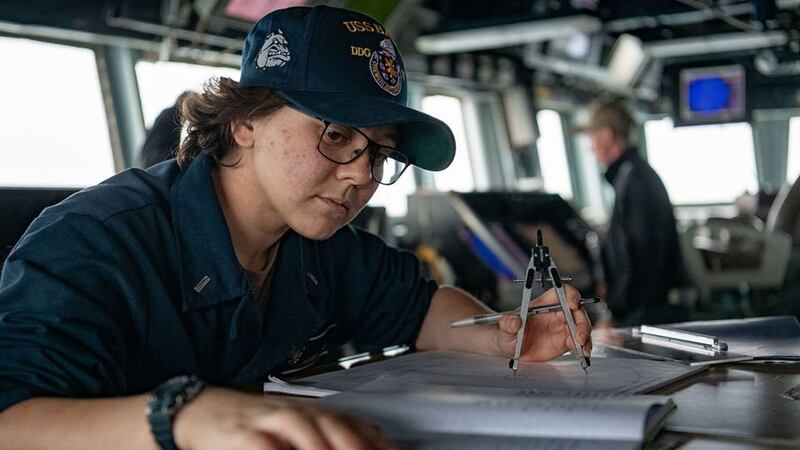 美鉴贝瑞号继4月10日后,再度航经台湾海峡。(图/翻摄自U.S. Pacific Fleet脸书)