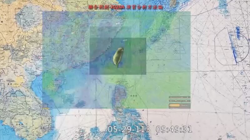 国民党籍立委陈永康29日质询中国环台军演的问题。(立法院直播截图)