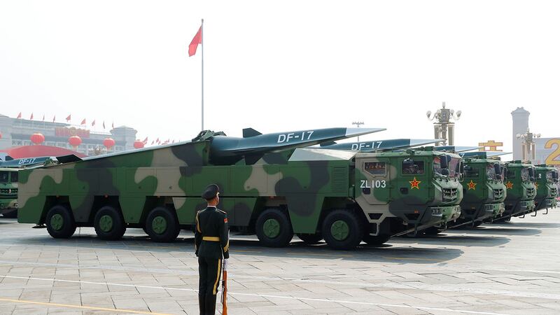 军事专家分析,之所以令人担心,除了飞弹可改变方向的能力,还有北京大力发展核武的意图。(路透社资料图片)