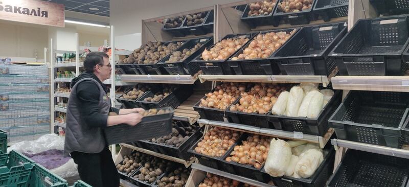 战火阴影下的基辅市区(受访者提供)