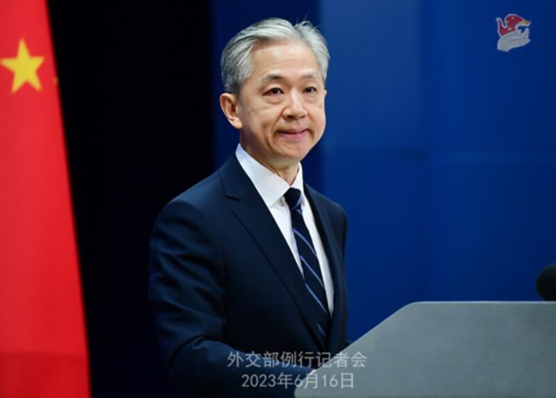 中国外交部发言人汪文斌2023年6月16日在例行记者会上批评美国将中国视为"最主要竞争对手"和"最重大地缘政治挑战"是对中国的"严重误判"。(中国外交部官网截图)